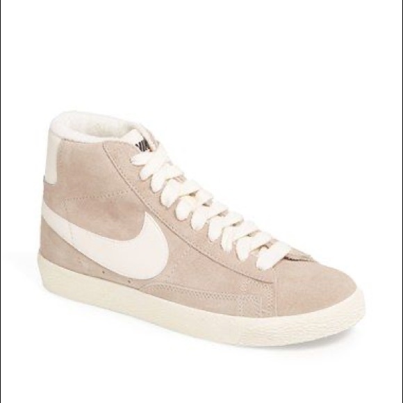 Nike Shoes - 🤍 Nike Vintage High Tops